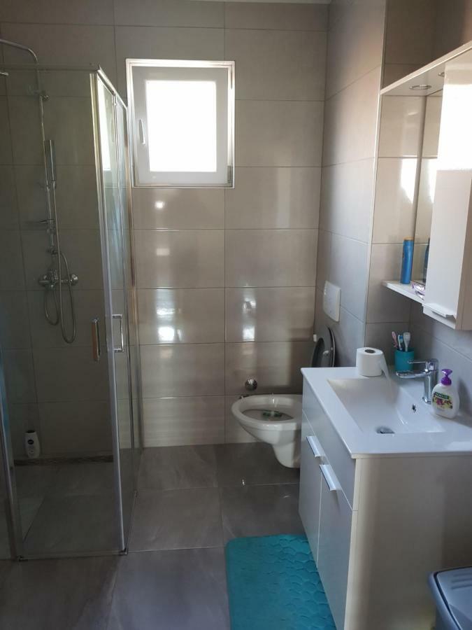 Apartman Niko Malinska Exterior photo